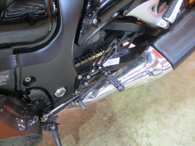 ステップは高価な社外ステップに変更済み！！中古はこういう所が魅力ですよね！購入から納車まで即対応可能